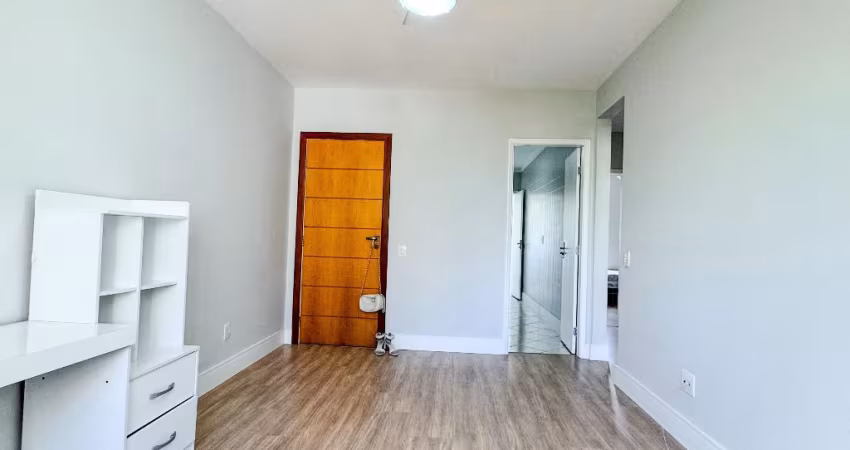 A Venda em Jardim Camburi na Segunda Quadra do Mar – 2 Quartos – Sol da Manhã – Vista Livre