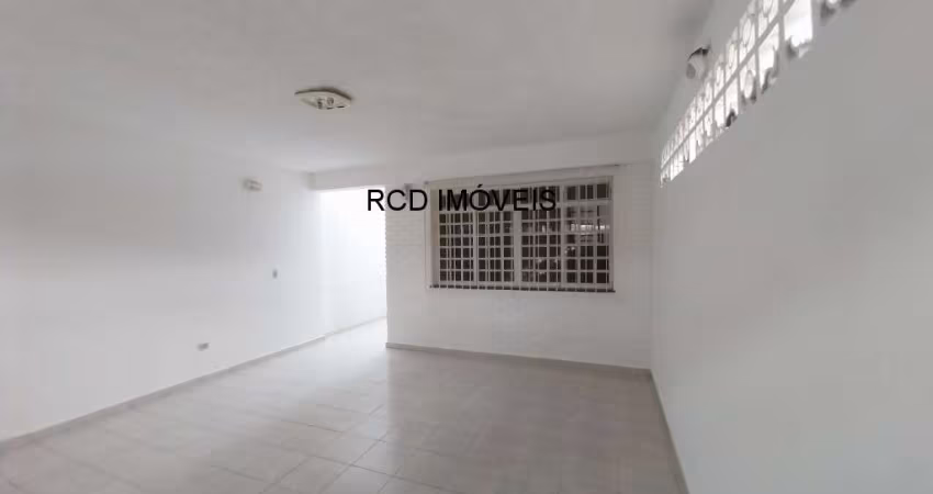 Imperdível casa à venda em São Paulo-SP, bairro Jardim Trussardi: 3 quartos, 1 suíte, 3 banheiros, 2 vagas de garagem, 140m².