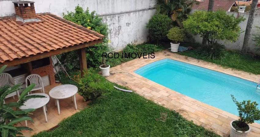 Espetacular casa Pq dos Príncipes: 4 quartos, 2 suítes, 4 vagas de garagem, quintal, piscina