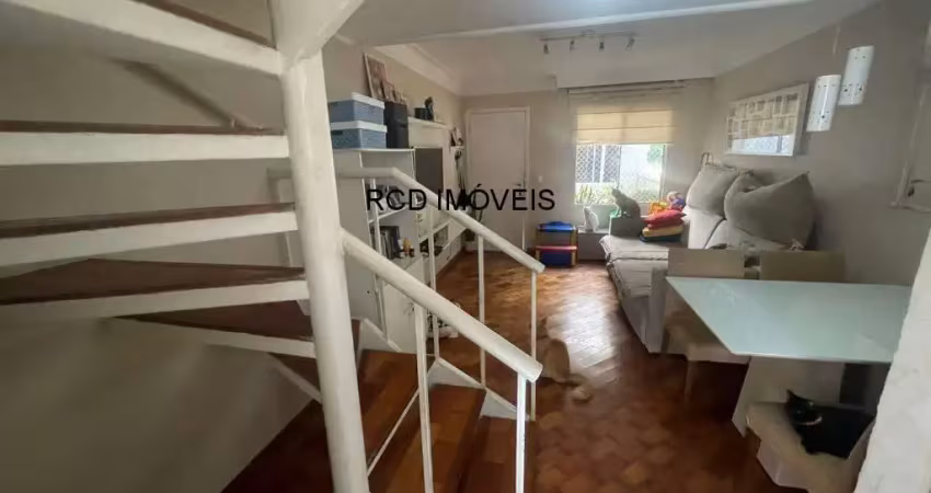 Casa em condomínio em jardim sarah, 2 quartos, 2 banheiros, 2 vagas cobertas.