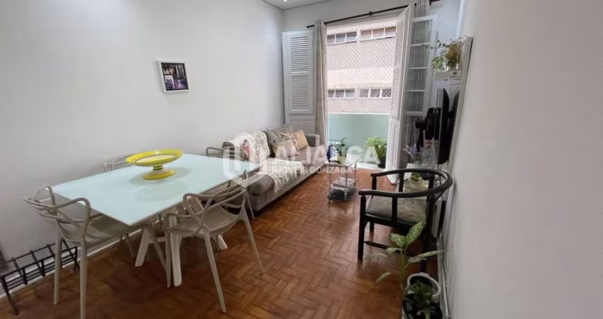 Apartamento a uma quadra da praia - Boqueirão - Santos