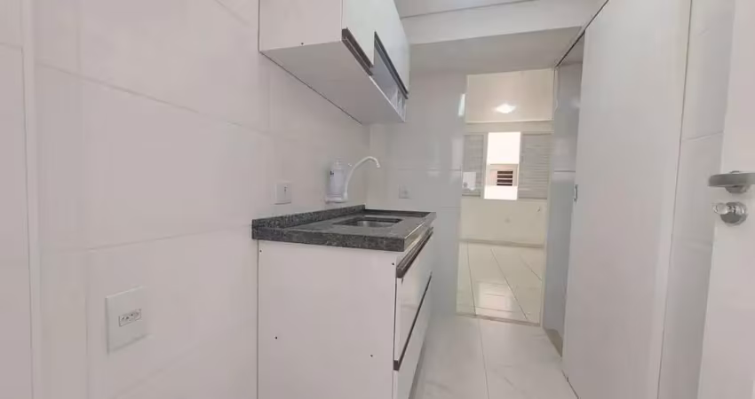 Kitnet totalmente reformada, com 1 cozinha, 1 banheiro social e 1 vaga - josé menino - santos sp