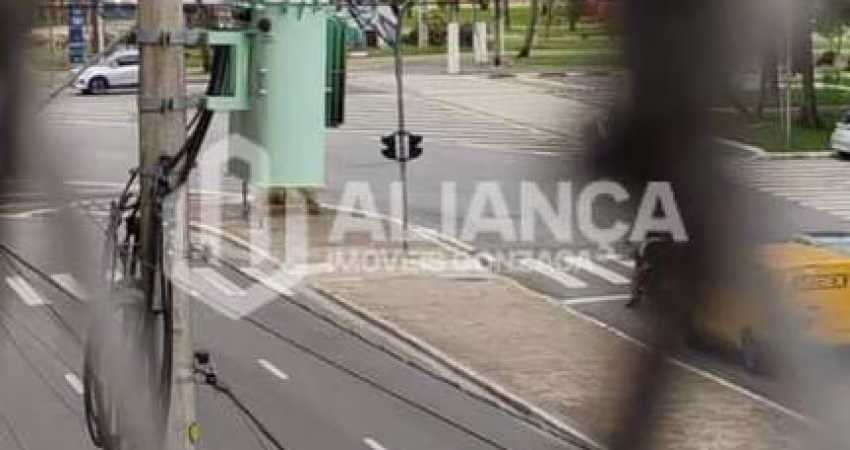 2 dormitórios + dependência de empregada em São Vicente