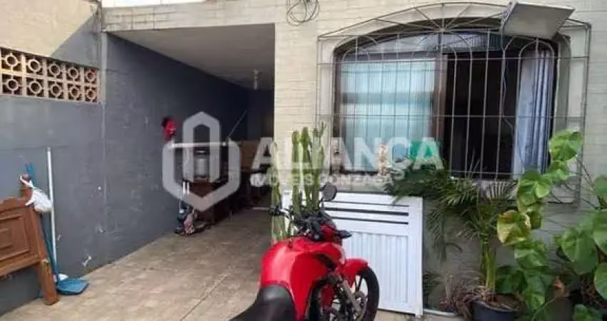 Casa com 2 quartos à venda na Avenida Marechal Humberto de Alencar Castelo Branco, Cidade Naútica, São Vicente
