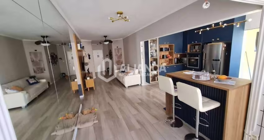 Apartamento de 2 dormitórios gragem fechada Vista Ao Mar
