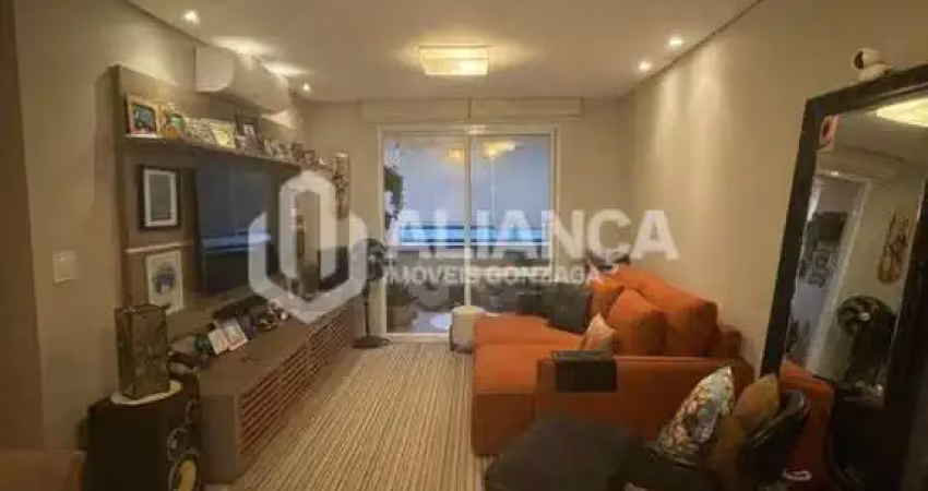 Apartamento de 2 Dormitórios sendo 2 vagas de Garagem Demarcadas