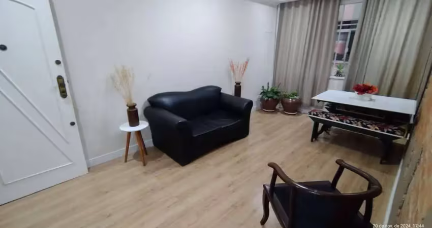 Apartamento de 2 dormitórios 1 vaga de garagem demarcada