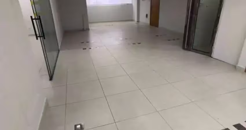 Casa comercial com 1 sala para alugar na Avenida Senador Pinheiro Machado, Marapé, Santos