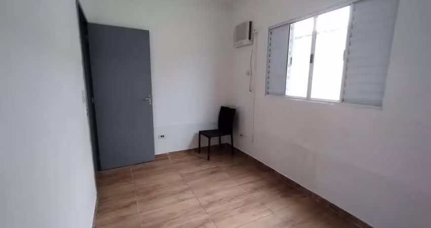 Casa de 2 quartos garagem para 1 carro e moto coberta