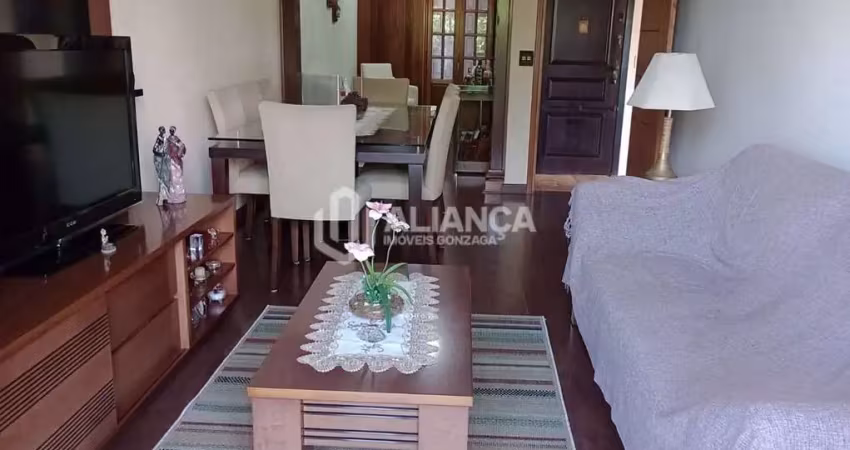 Apartamento 3 quartos sendo 2 vagas de garagem demarcada