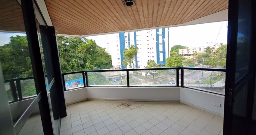 Apartamento 4/4 no Itaigara