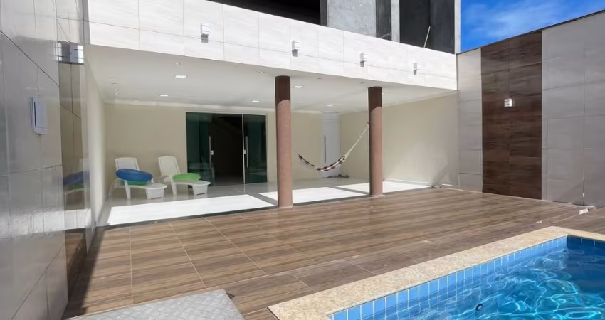 Casa com 3 quartos em condomínio fechado