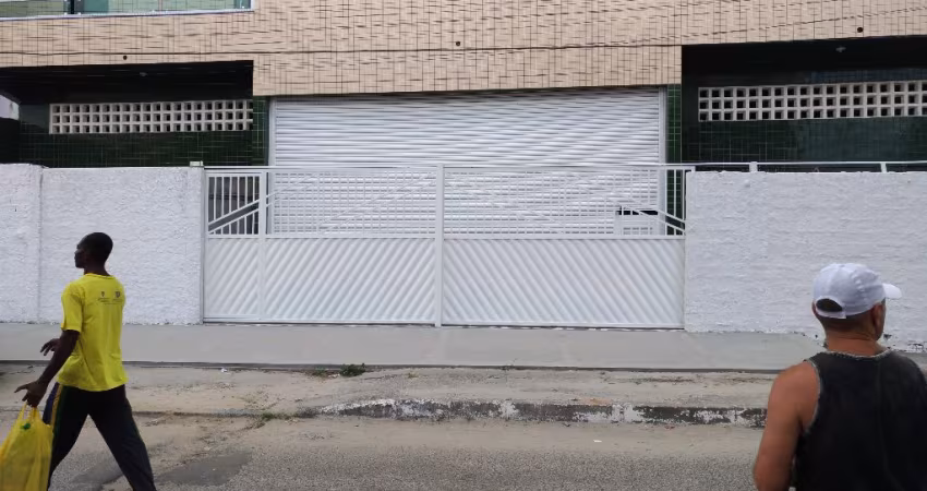 Alugo Galpão com 330m²
