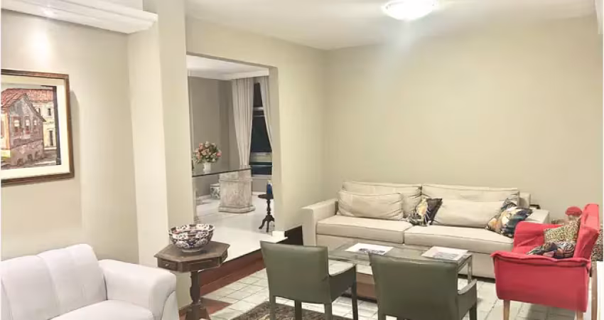 Apartamento na graça 4/4 sendo 3 suítes master finamente decorado