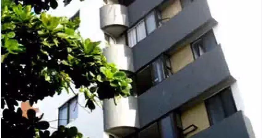 Apartamento 2/4 suíte e 2 vagas em frente a entrada do colégio do exército