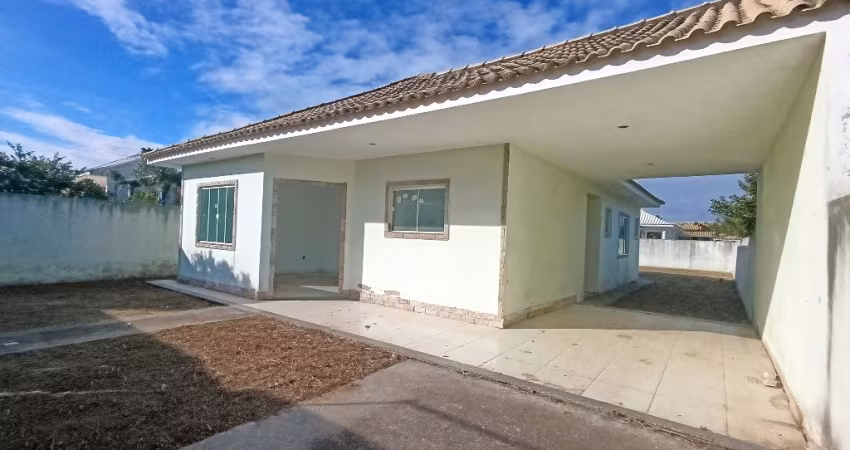 Casa 3/4  com quintal próximo a lagoa