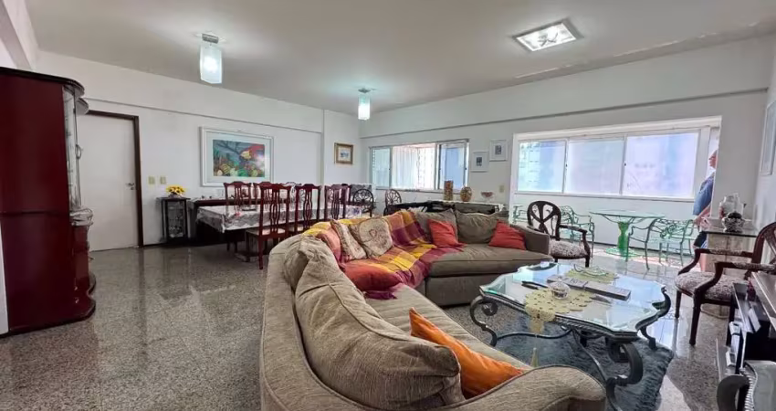 Apartamento com 4 quartos à venda na Rua dos Bicudos, 22, Jardim Renascença, São Luís