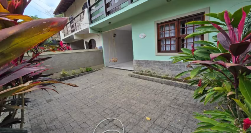 Excelente Casa duplex à Venda no Badu, Pendotiba!