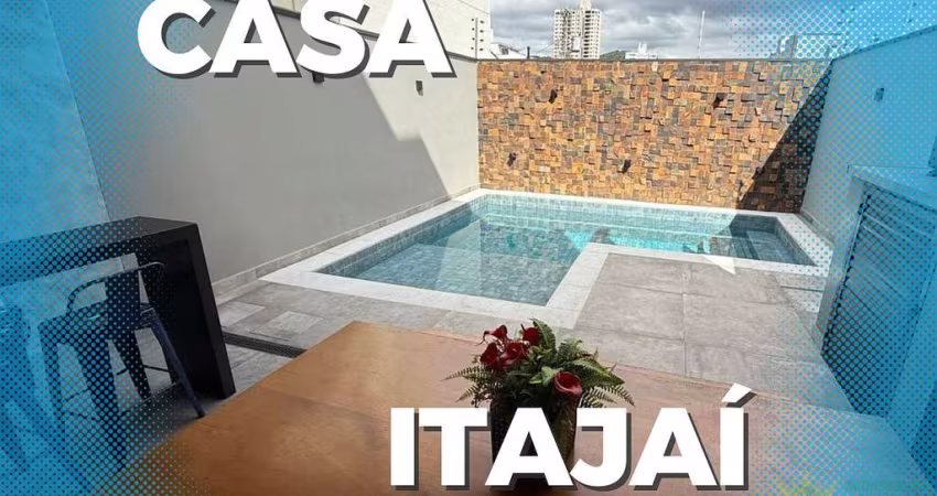 &amp;#127969; Deslumbrante Sobrado à Venda no Bairro Dom Bosco - Itajaí