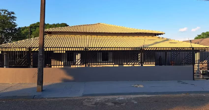 Casa com 2 quartos à venda na Rua Fernando Ciríaco Dias, 14, Conjunto Habitacional Alexandre Urbanas, Londrina
