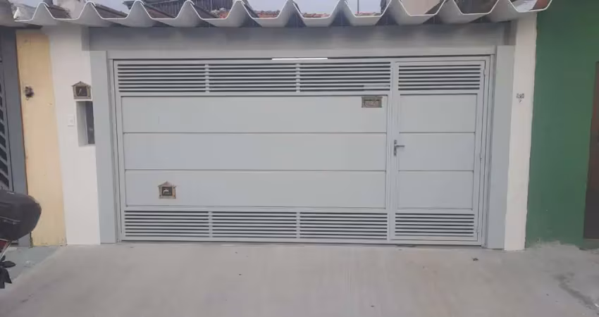 Casa para Locação em Suzano, Vila Figueira, 2 dormitórios, 1 banheiro, 2 vagas