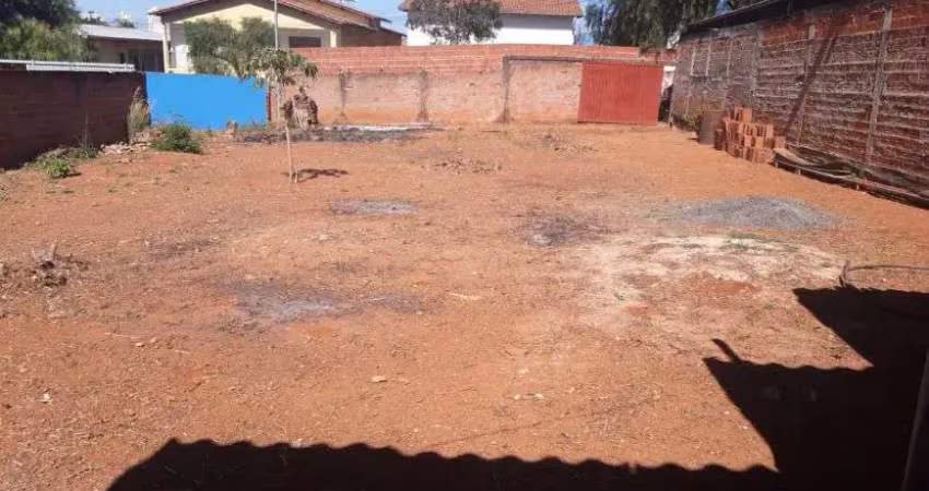 Imóvel para venda tem 450 metros quadrados em cidade jardim - anápolis - go