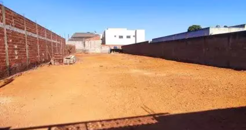 Terreno à venda na Rua Assis Brasil, 100, Vila Nova Jayara, Anápolis