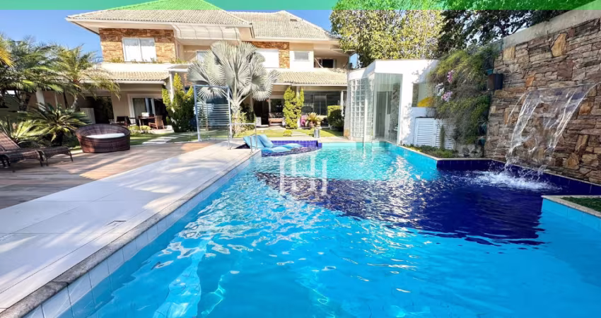 Casa Triplex no Condomínio Mansões