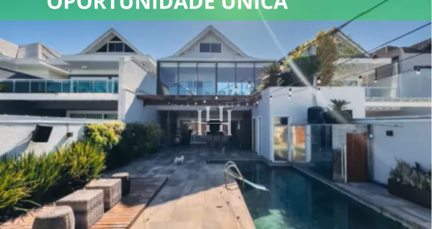 Casa na Barra da Tijuca com 5 Quartos
