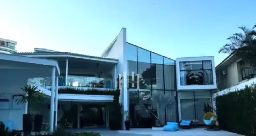 Casa em condomínio fechado com 4 quartos para alugar na Rua Artur Licio Pontual, Barra da Tijuca, Rio de Janeiro