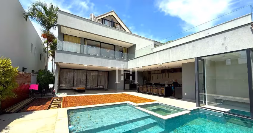 Casa em condomínio fechado com 4 quartos para alugar na Rua Augusto Camossa Saldanha, Barra da Tijuca, Rio de Janeiro