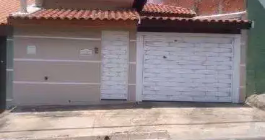 Casa para venda possui 90 metros quadrados com 2 quartos sendo 1 suite