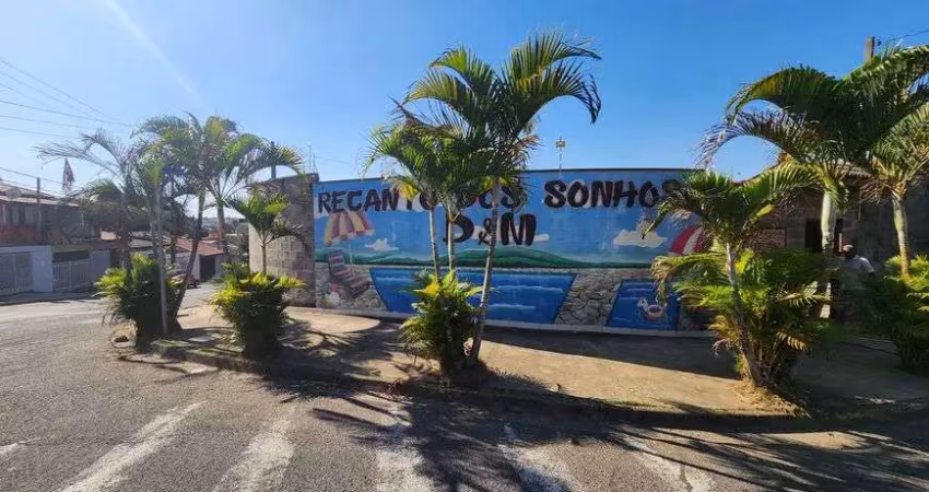 Edicula com piscina com 216 metros quadrados em salto sp