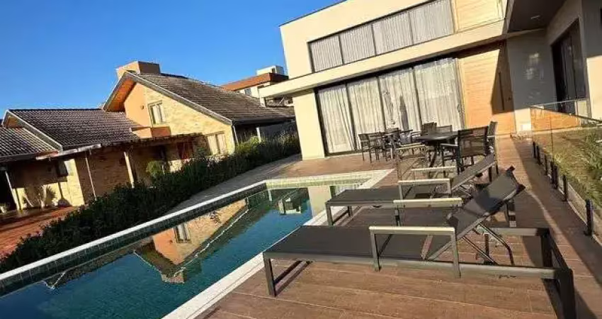 Linda casa com 4 suites no condomínio xapada em itu sp