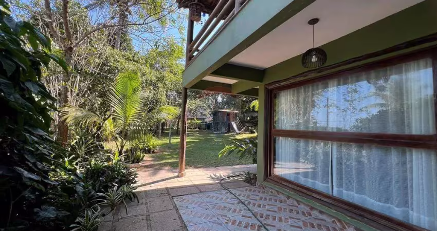 Casa de praia com mais de 1500m² de terreno, em praia grande