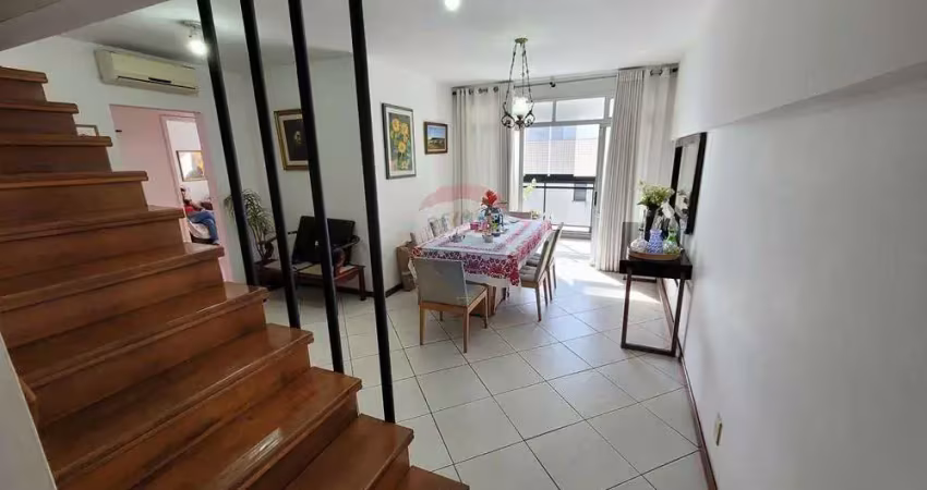 Cobertura duplex à venda no barro vermelho, com 4 quartos, 2 suítes e piscina.