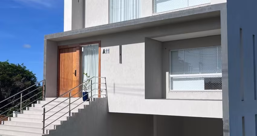 Alugo ou Vendo Belíssima Casa em Alphaville Litoral Norte