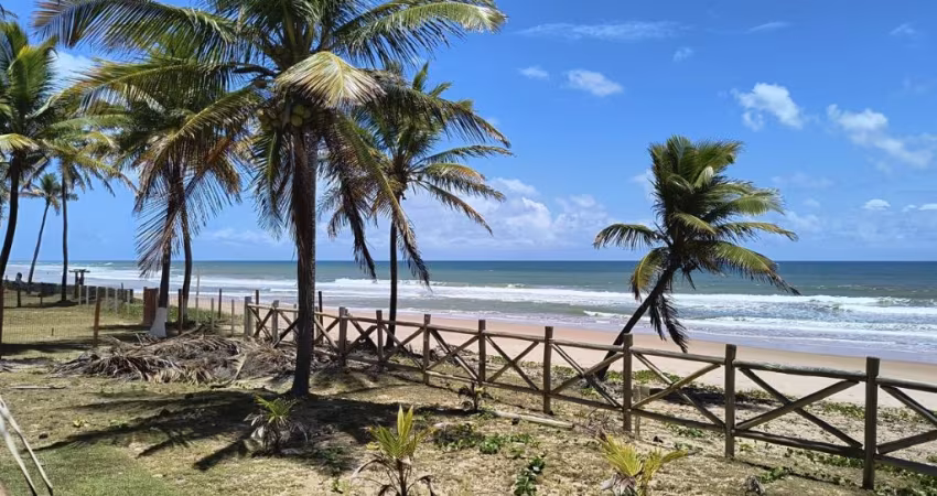 Casa Exclusiva à Venda – Pé na Areia no Condomínio Busca Vida