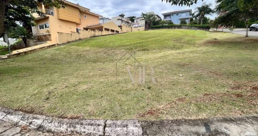 Terreno à venda com 858,3m² por R$ 910.000,00 no condomínio Porto Atibaia. na cidade de Atibaia!