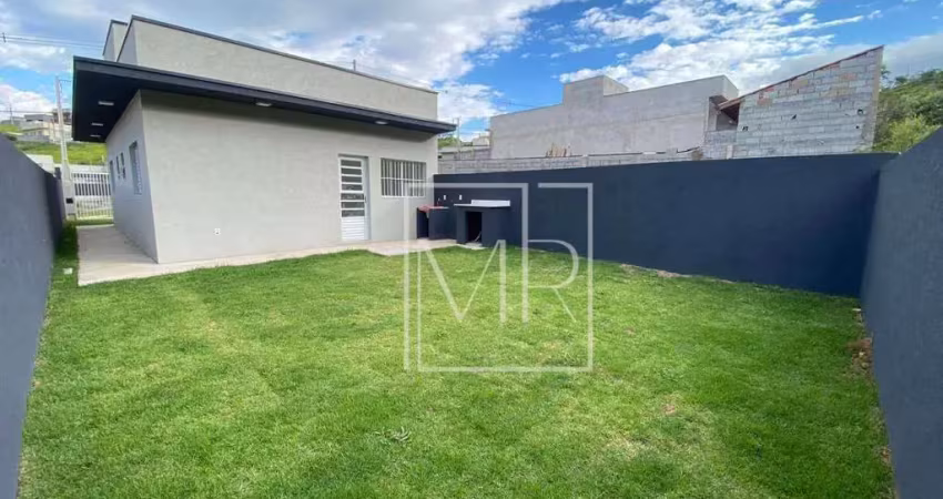 Casa com 2 dormitórios, sendo 01 suíte  à venda, 67 m², 02 vagas de garagem