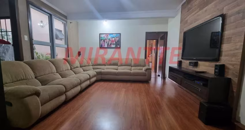 Casa com 3 quartos à venda na Rua Carmésia, Vila Rosa, São Paulo
