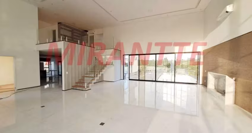 Sobrado de 498m² com 5 quartos em Residencial Saint Patrick