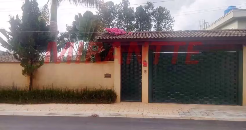 Cond. fechado de 650m² com 5 quartos em jardim estância brasil
