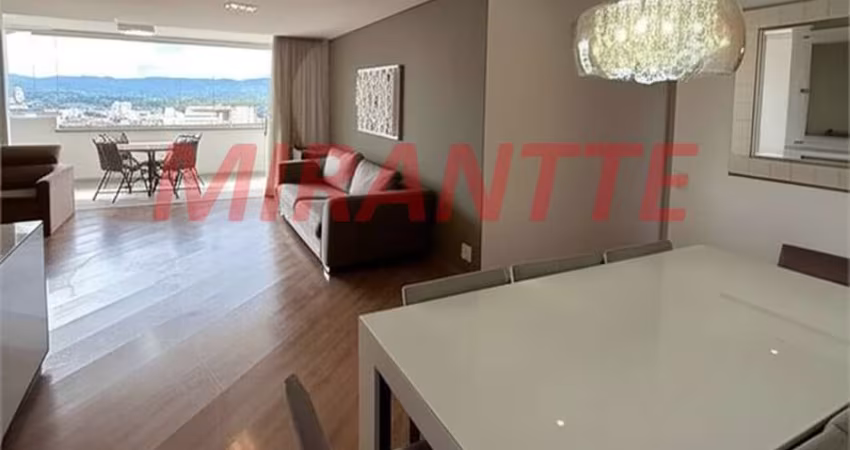 Apartamento de 170m² com 3 quartos em Água Fria