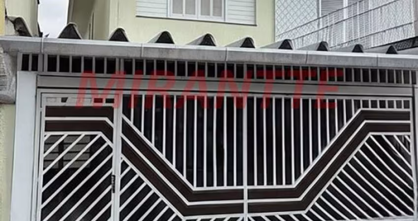 Sobrado de 125m² com 2 quartos em Água Fria