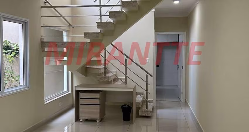 Sobrado de 152m² com 3 quartos em Água Fria