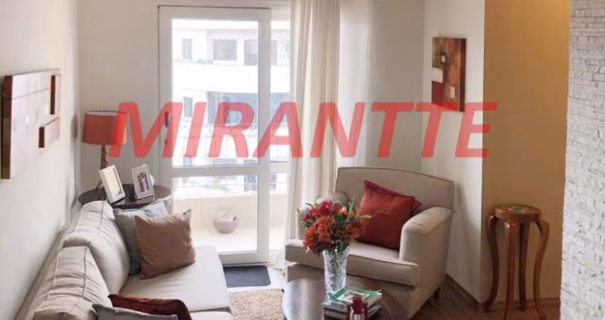Apartamento de 130m² com 3 quartos em Água Fria