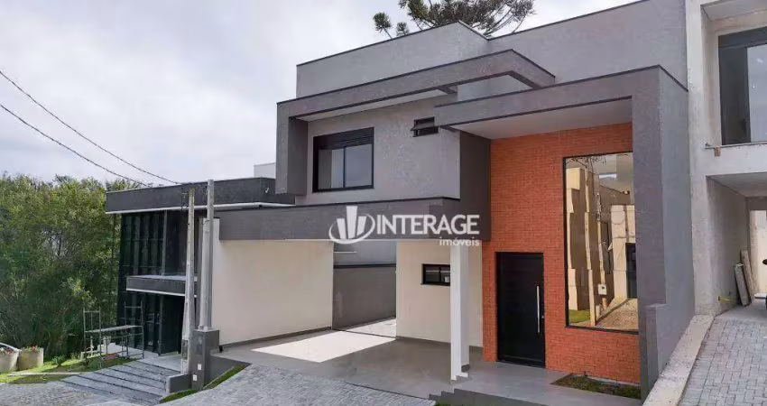 Casa com 4 dormitórios à venda, 223 m² por R$ 1.350.000 - Grande Curitiba, PR