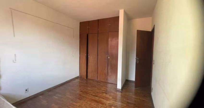 Quarto para Locação a 800m da UFMG