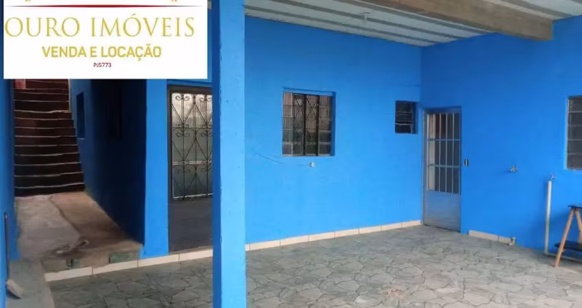 Casa de 02 quartos, sala, cozinha, área de serviço, varanda